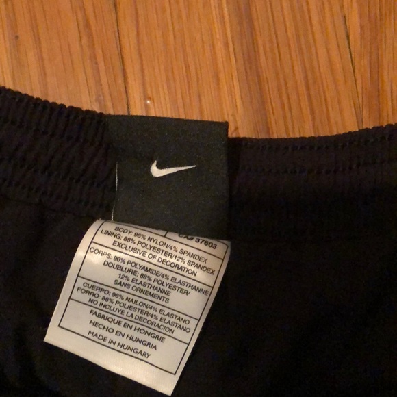 Nike ACG Padded Cycling Shorts - Picture 4 of 5